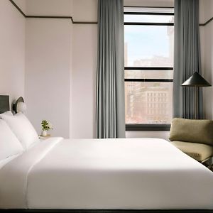 Chambre Spacieuse Lit Queen-Size